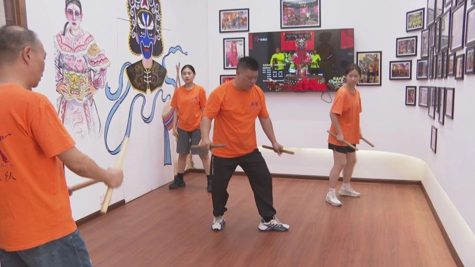 我从小就喜 我从小就喜